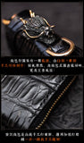 Portefeuilles pour Unisexe en cuir de crocodile avec fermeture à glissière décorative.
